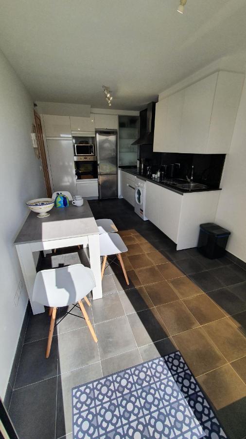 Modern 4 Double Bedroom Villa With Pool / Garden Valdoviño Exteriör bild